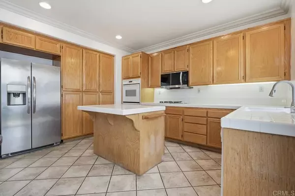 Vista, CA 92081,1959 Oxford Court