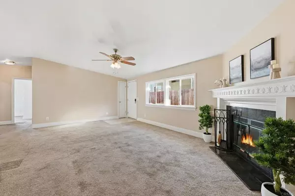 Escondido, CA 92029,2400 W Valley Parkway #SPC 86