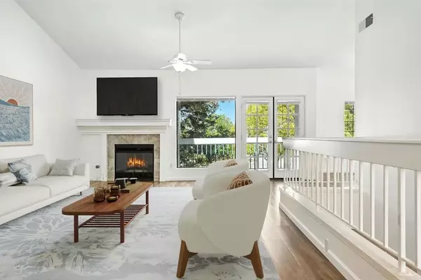 San Diego, CA 92128,16244 Avenida Venusto #A