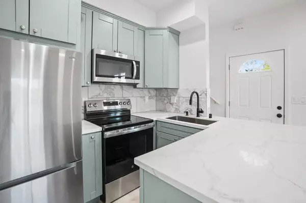 Escondido, CA 92025,2918 Anaheim Street