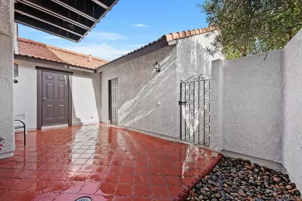 Carlsbad, CA 92008,2062 AVENUE OF THE TREES