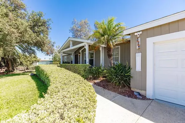 Vista, CA 92083,224 Astro Court