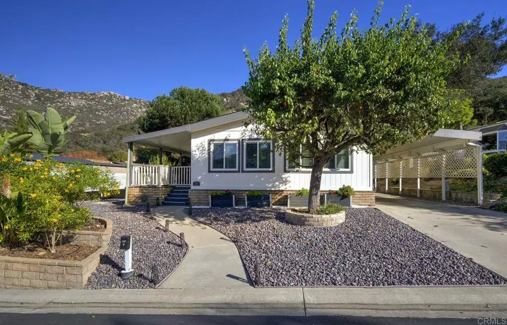 Escondido, CA 92026,8975 Lawrence Welk Dr #314