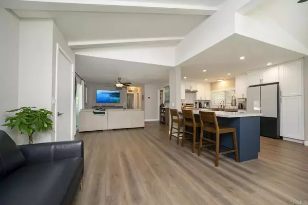 Escondido, CA 92026,8975 Lawrence Welk Dr #314