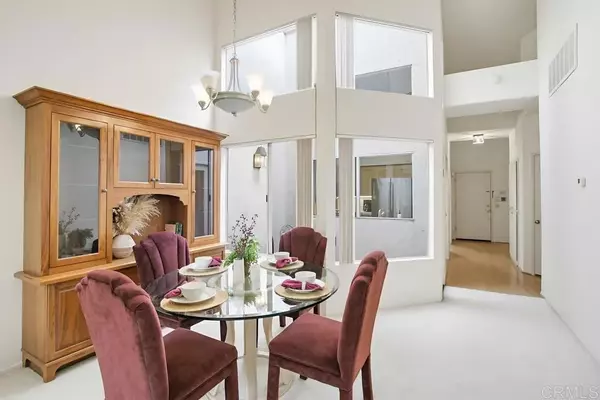 Escondido, CA 92026,8925 Circle R View Lane