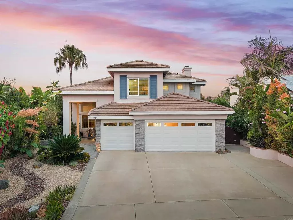 San Marcos, CA 92078,948 Honeysuckle Dr