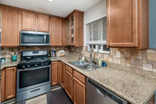 Oceanside, CA 92057,518 Calle Montecito #95