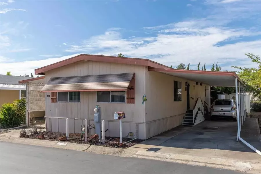 1010 E Bobier #118, Vista, CA 92084