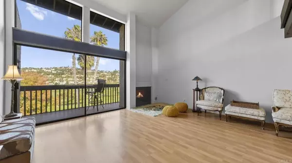 Carlsbad, CA 92009,2508 Navarra Drive #424