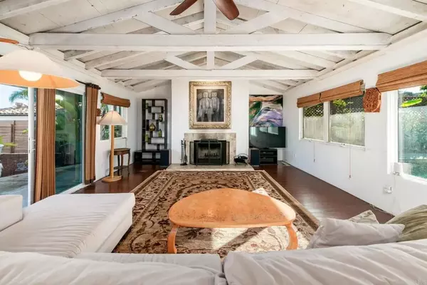 Encinitas, CA 92024,1386 Tennis Club Drive