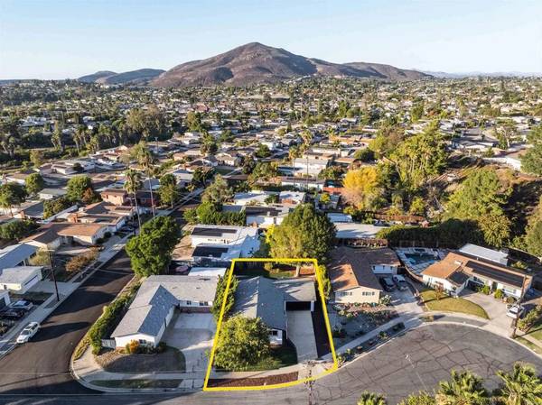 La Mesa, CA 91942,7750 Ropalt St