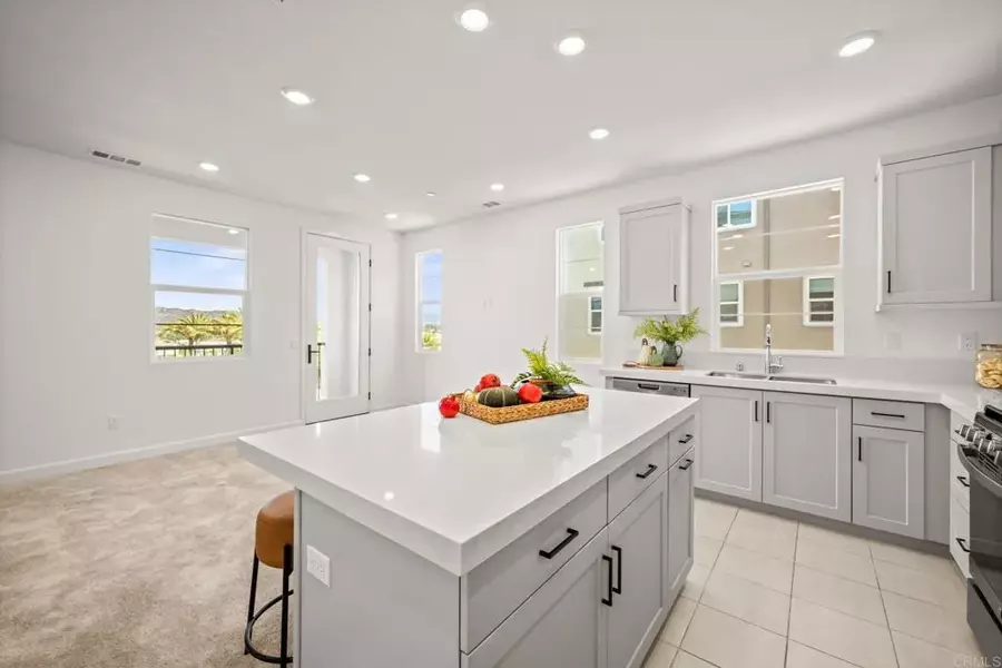 1229 Sunrise #104, San Marcos, CA 92078