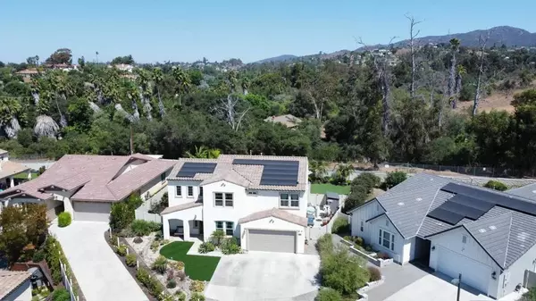 Vista, CA 92084,1564 Manzanita Hollow