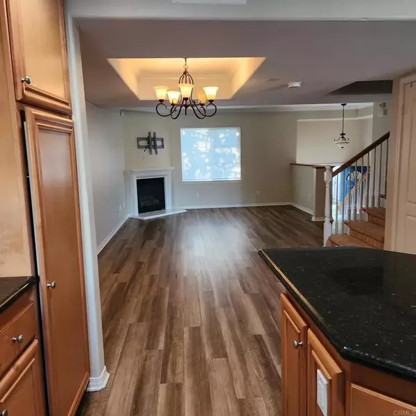 Carlsbad, CA 92008,4035 Bluff View Way