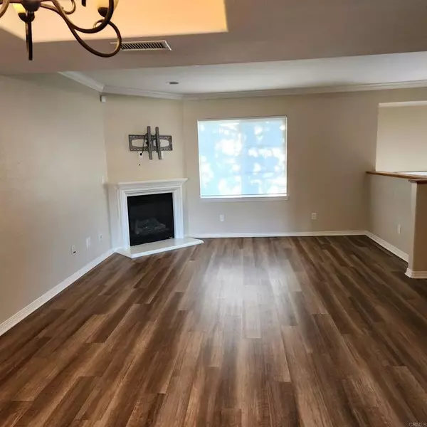 Carlsbad, CA 92008,4035 Bluff View Way