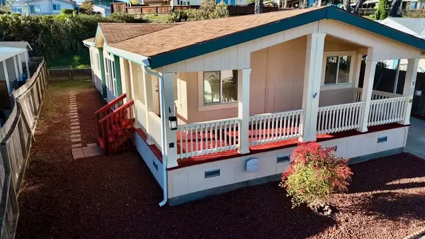 5830 Robin Hill #30, Lakeport, CA 95453