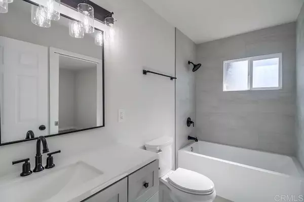 San Diego, CA 92113,3845 Ocean View Boulevard