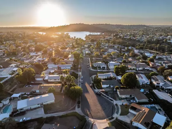 La Mesa, CA 91942,7750 Ropalt St