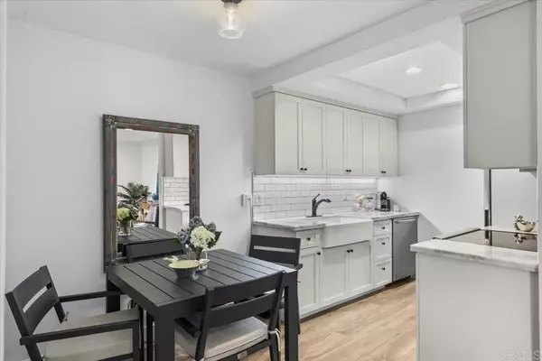 Del Mar, CA 92014,2715 Camino Del Mar