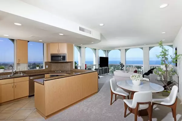 La Jolla, CA 92037,1001 Genter St #6j