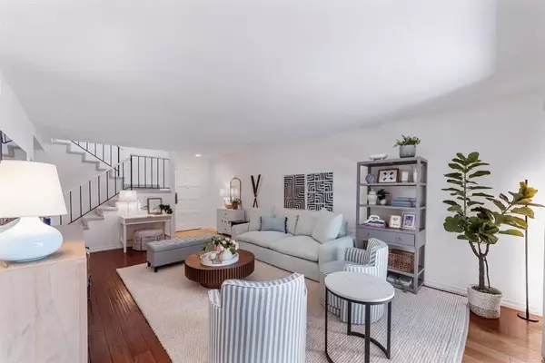 Carlsbad, CA 92008,4670 CORALWOOD Circle Southwest