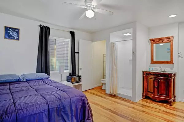 Pacific Beach (san Diego), CA 92109,3715 Mission Boulevard #11