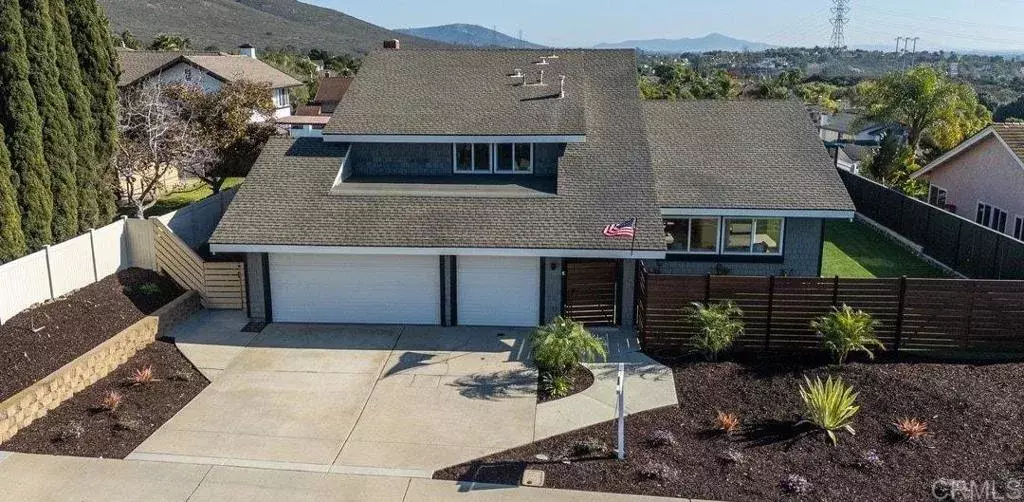 Carlsbad, CA 92009,7310 Esfera Street