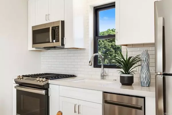 Carlsbad, CA 92008,3757 Adams Street