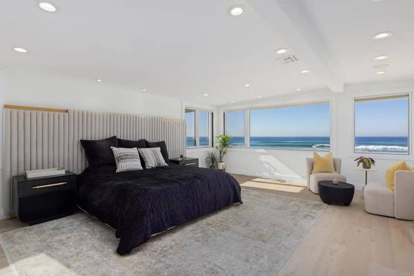 2016 Ocean Front, Del Mar, CA 92014