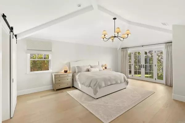 Solana Beach, CA 92075,210 Estrella St