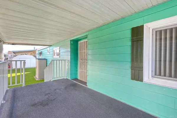 Escondido, CA 92027,2280 E Valley Pkwy #79