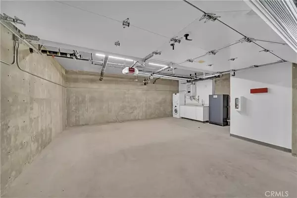 Corona Del Mar, CA 92625,3926 E Coast Highway