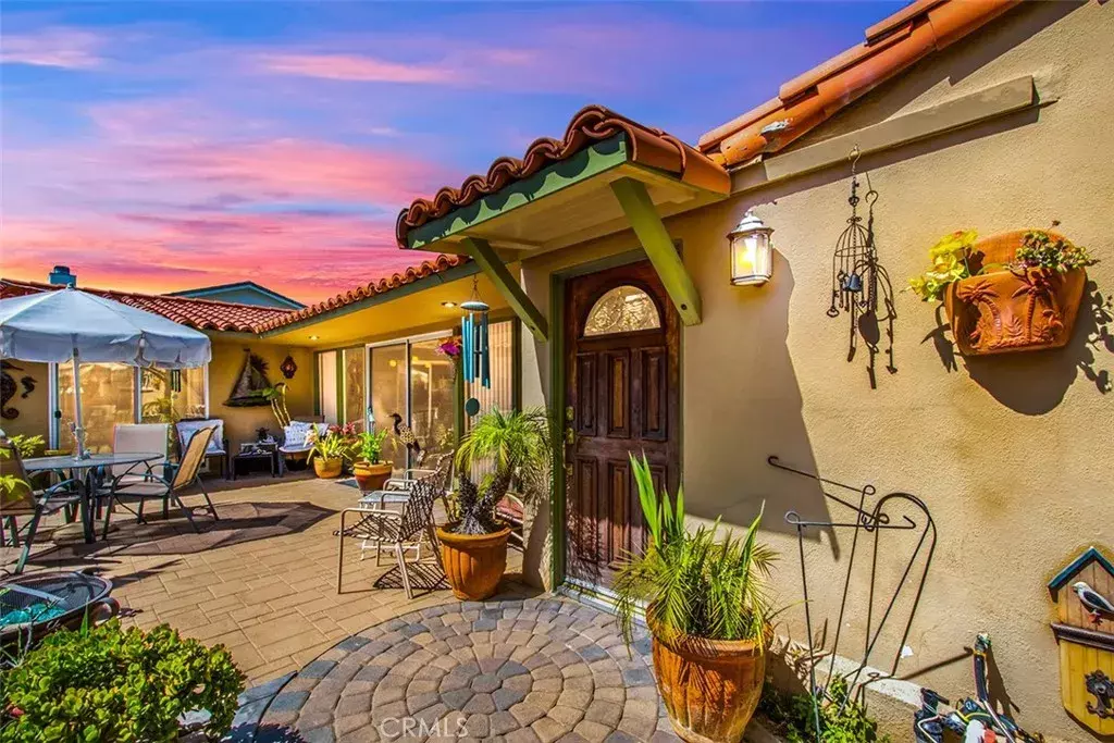 Newport Beach, CA 92663,129 Via Jucar