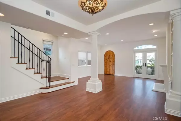 Huntington Beach, CA 92648,119 6th Street