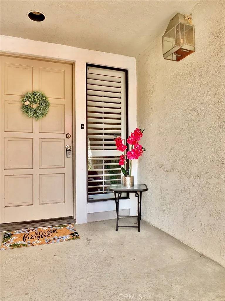Costa Mesa, CA 92626,186 Fairwinds
