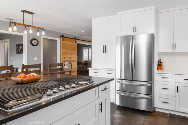 14902 Ridgeview Circle, Huntington Beach, CA 92647