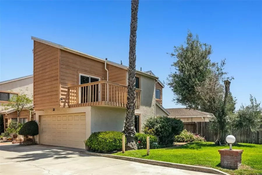 2182 Maple Street #5, Costa Mesa, CA 92627