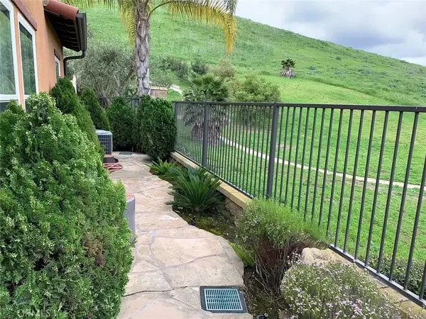 Irvine, CA 92603,80 Shade Tree