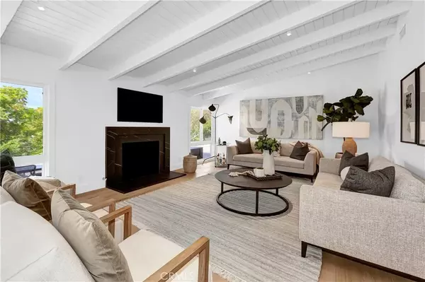 2107 Descanso, Newport Beach, CA 92660