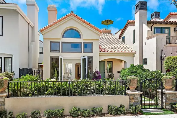 Corona Del Mar, CA 92625,611 Begonia Avenue
