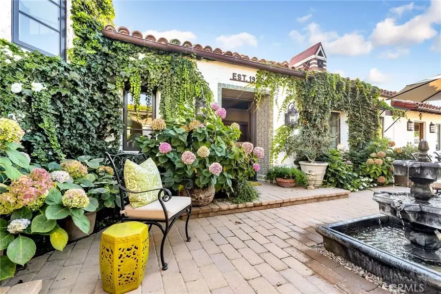 541 Hazel Drive, Corona Del Mar, CA 92625