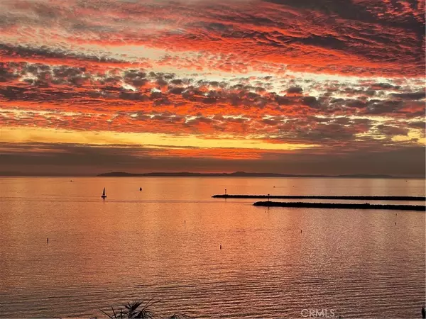 Corona Del Mar, CA 92625,303 Goldenrod