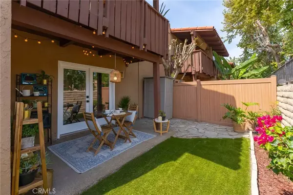 1040 W Macarthur Boulevard #1, Santa Ana, CA 92707