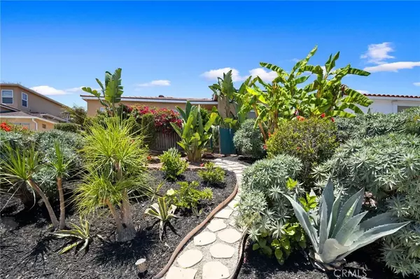 San Diego, CA 92107,1988 Catalina Boulevard