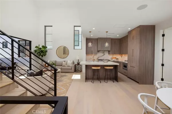 Corona Del Mar, CA 92625,419 Narcissus Avenue