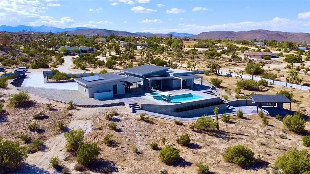 Yucca Valley, CA 92284,5323 Wallaby Street