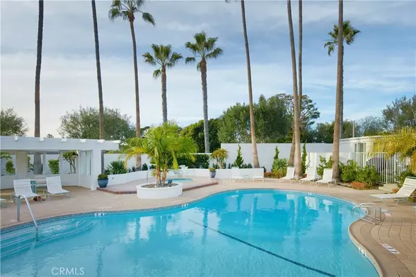 Corona Del Mar, CA 92625,733 Avocado Avenue #108