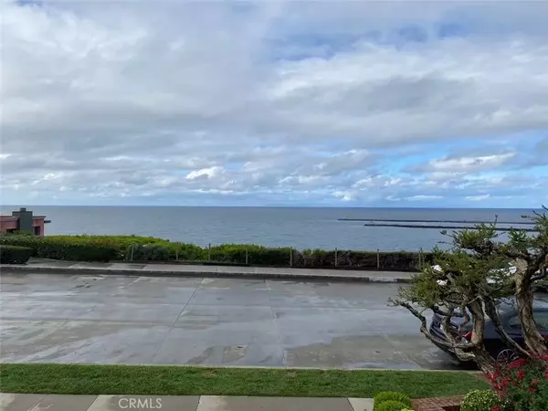 Corona Del Mar, CA 92625,2516 Ocean