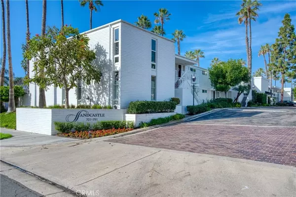 Corona Del Mar, CA 92625,707 Avocado Avenue #210
