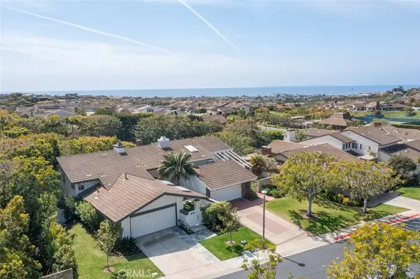 11 Mainsail, Corona Del Mar, CA 92625
